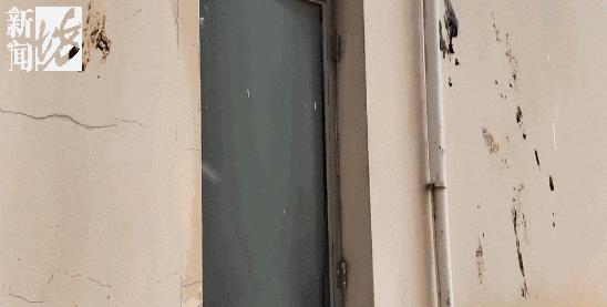 DƬ